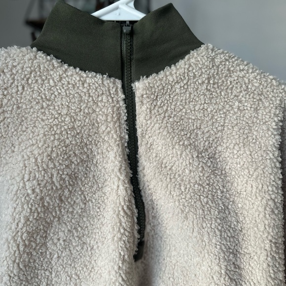 #65 FABLETICS SHERPA PULLOVER ZIPPER SWEATER CREAM GREEN SIZE XXS - Picture 9 of 10